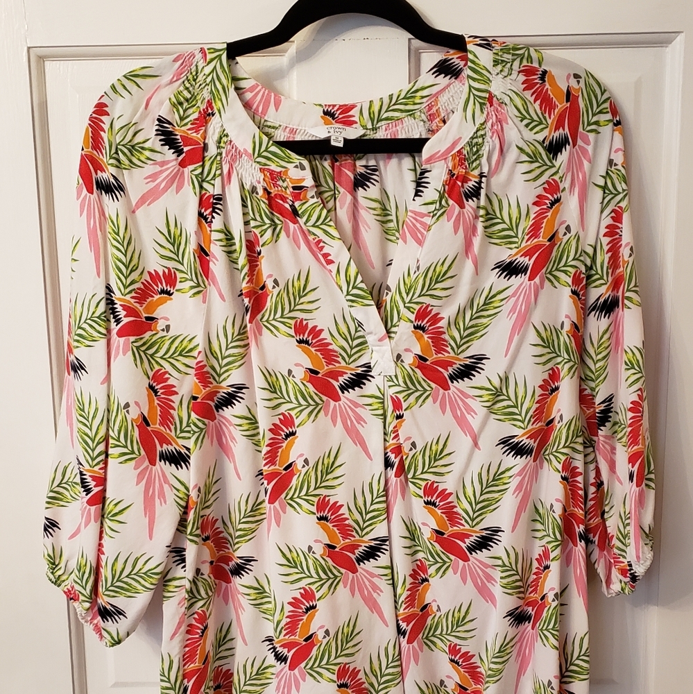Floral and bird print Crown & Ivy blouse Med